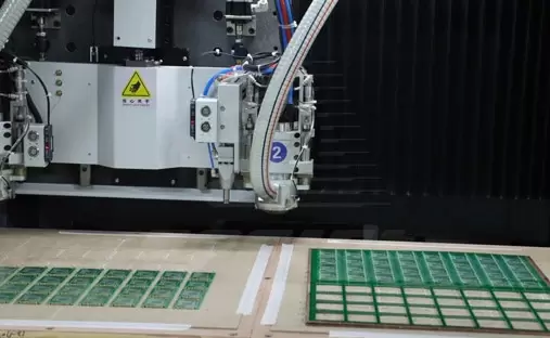 Piirilevyjen suunnittelun, valmistuksen ja innovaatioiden hallinta: SprintPCB-asiantuntijoiden kattava opas